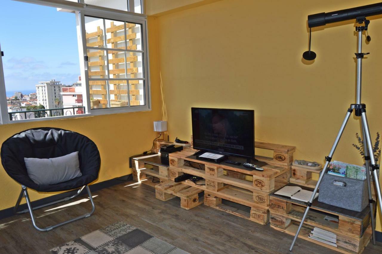 Top Floor With Balcony In Funchal Buitenkant foto